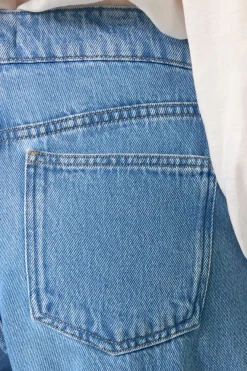 Des Petit Hauts Jean Louela BLEACH Online