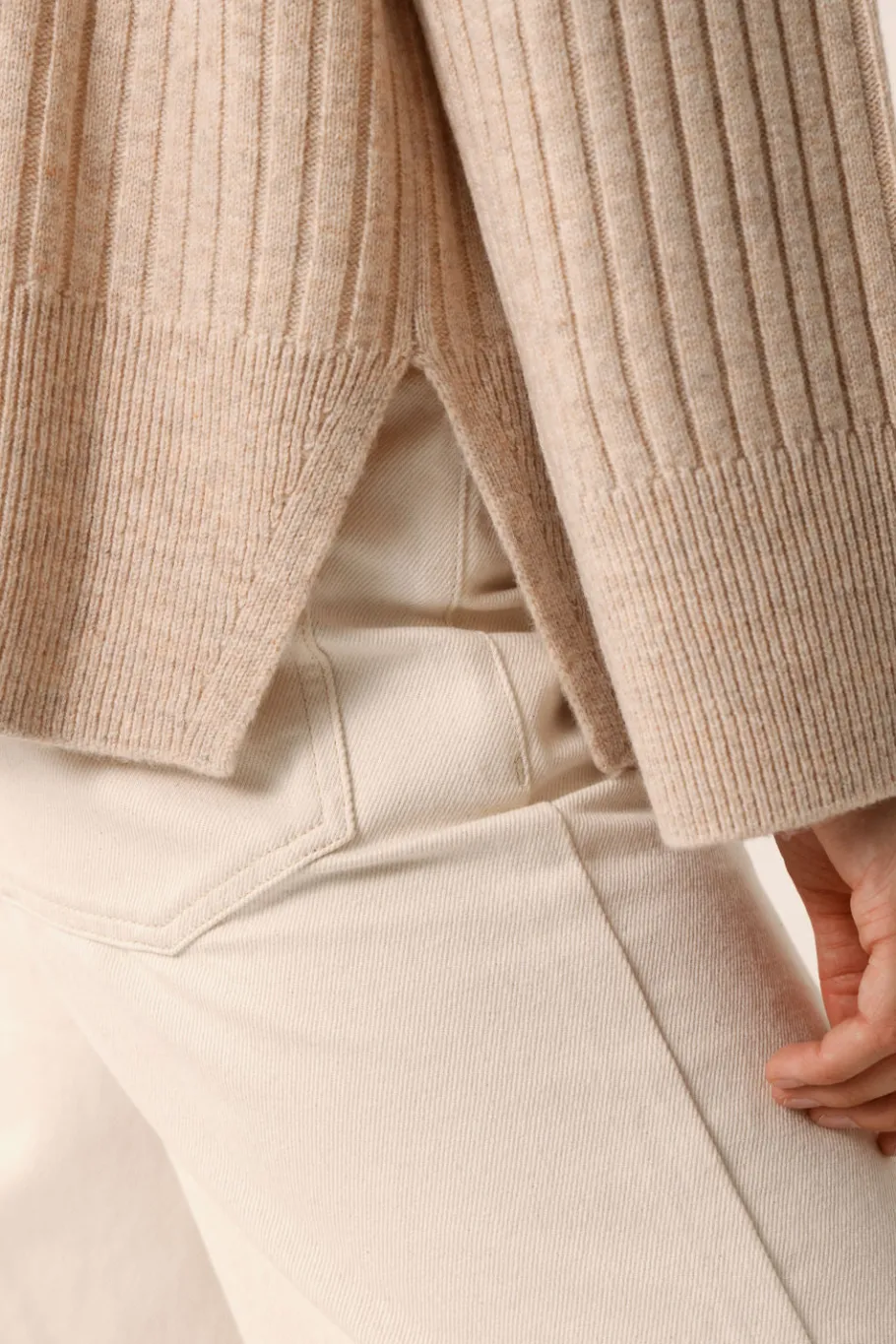 Des Petit Hauts Pull Aristou LATTE Hot